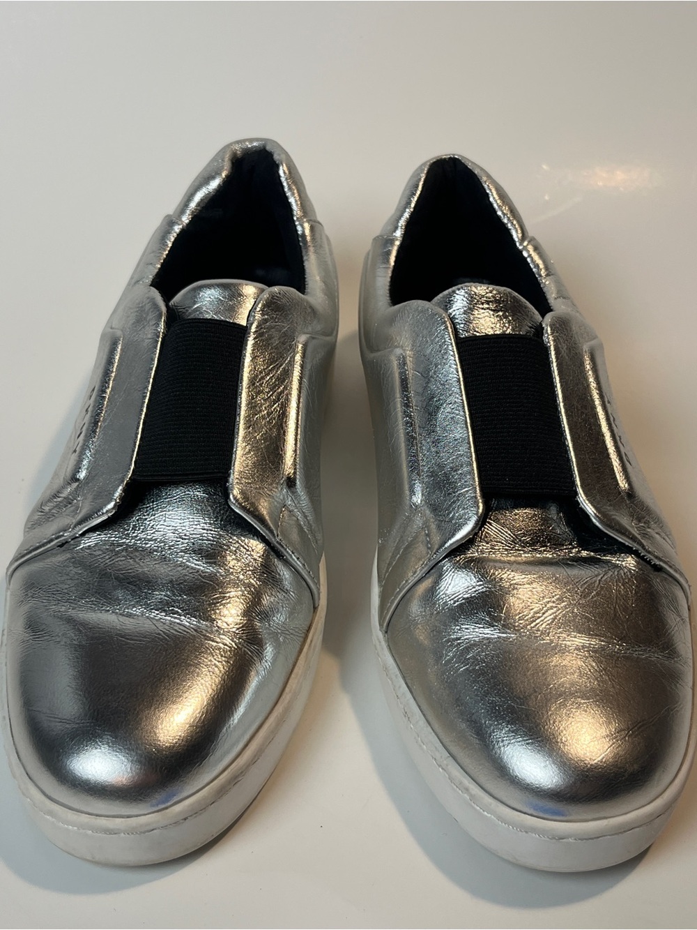 DKNY Women’s Sz 8 Metallic Silver Slip-On Sneakers with Elastic Panel